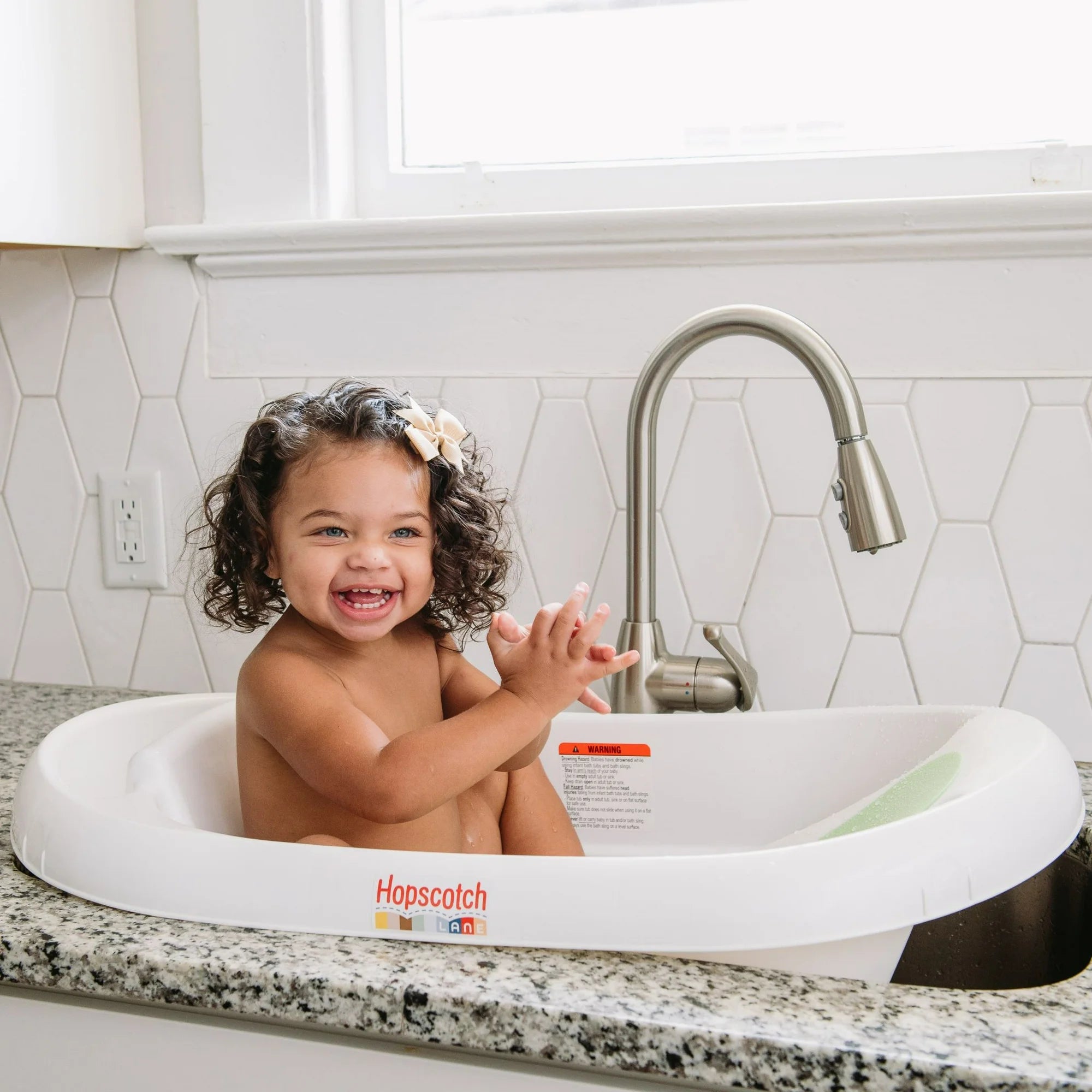 Hopscotch Lane Newborn to Toddler White 3-in-1 Rigid Baby Bathtub with Sling, Ages 0+ Months, Unisex