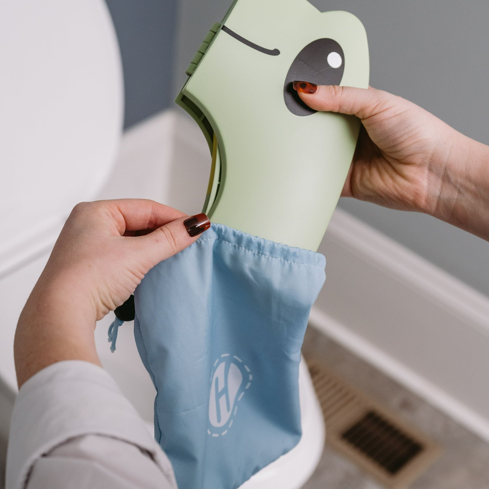 Hopscotch Lane Foldable Potty – Portable Travel Seat & Storage Bag, Children Ages 12+ Months